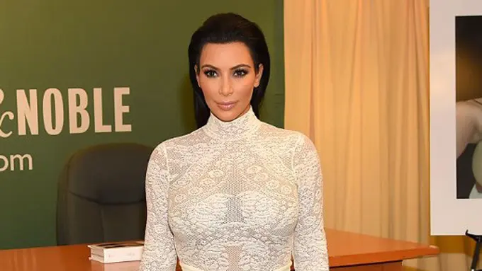 [Bintang] Kim Kardashian