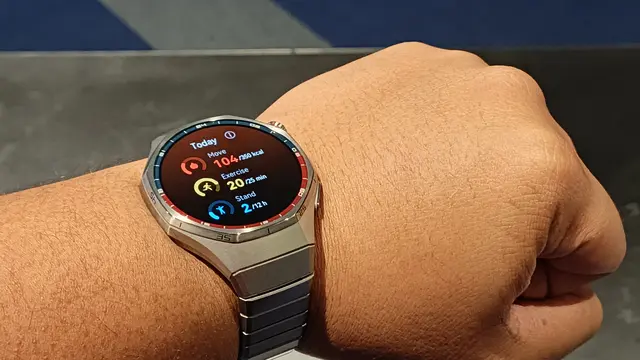 Huawei Watch GT6 Pro (Titanium) saat acara pengenalan Huawei Watch GT6 Series, Rabu (1/10/2025) di Jakarta.