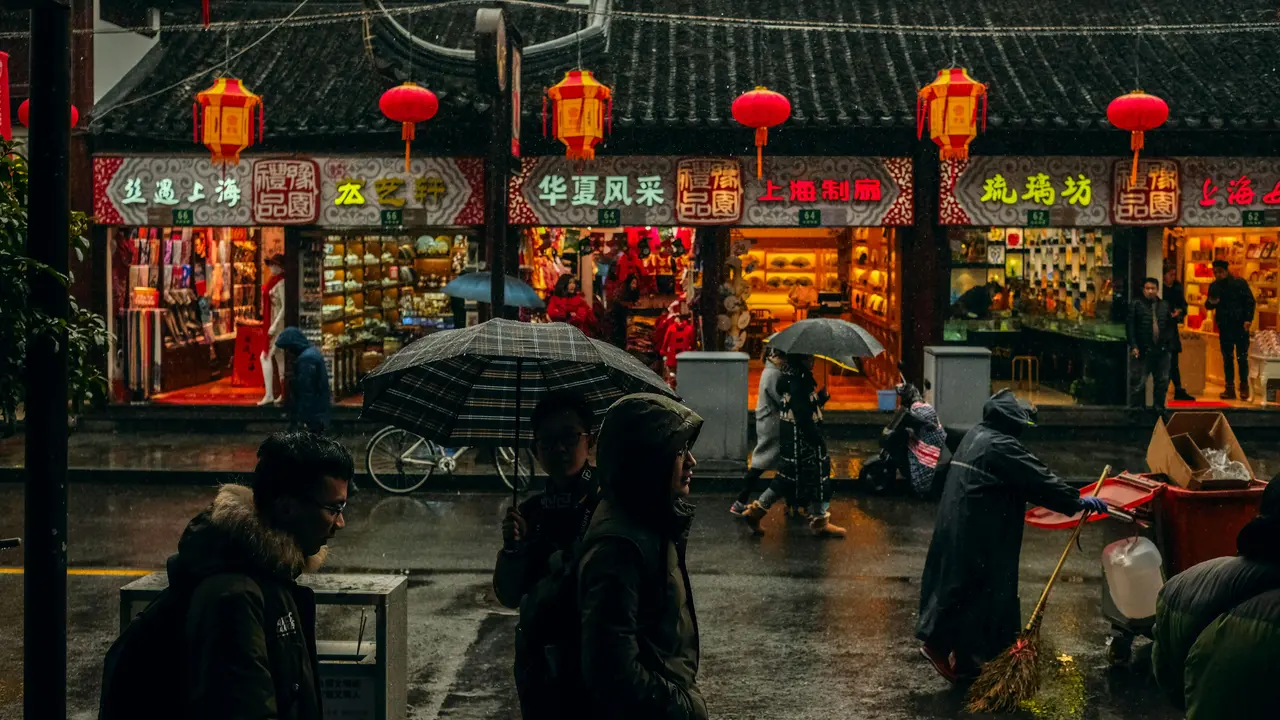 Pemandangan kota Shanghai sebagai salah satu destinasi wisata China yang semakin diminati wisatawan Indonesia.