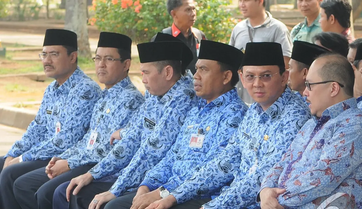 Plt Gubernur DKI Jakarta Basuki Tjahaja atau Ahok saat menghadiri persemian logo baru Transjakarta, Senin (10/11/2014) (Liputan6.com/Herman Zakaria)
