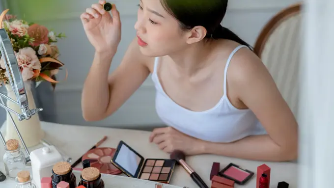 Inspirasi Makeup Soft Apricot untuk Tampilan Natural yang Segar