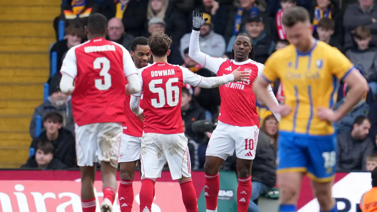 Mansfield Town Vs Arsenal