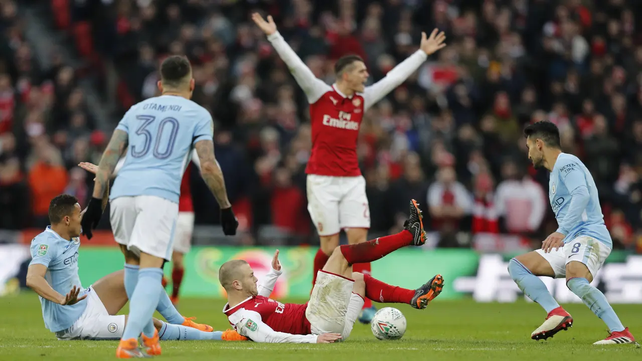 FOTO: Bungkam Arsenal, Manchester City Raih Trofi Perdana Musim 2017/2018