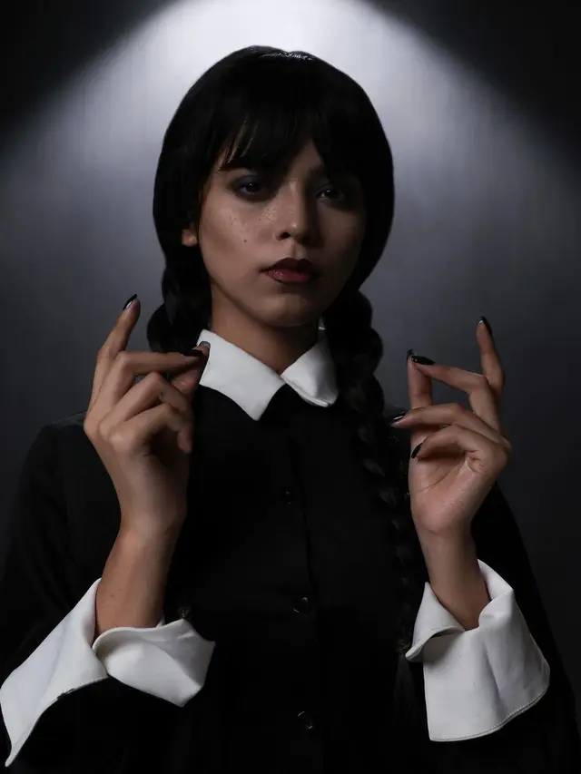 Jharna Bhagwani Cosplay Wednesday Addams