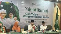 Ketua Umum Pengurus Besar Nahdlatul Ulama (PBNU) Yahya Cholil Staquf di Gedung PBNU di Jalan Kramat Raya, Jakarta Pusat, Jumat (3/1/2025). (Liputan6.com/Winda Nelfira)