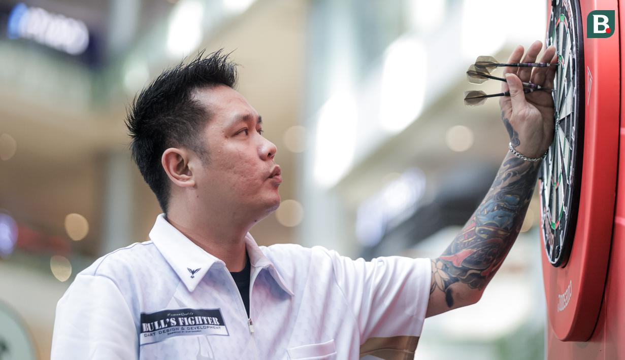 Tirta harus kehilangan momen pada babak berikutnya. Ia bahkan harus tertinggal dengan skor 3-4. (Bola.com/Bagaskara Lazuardi)