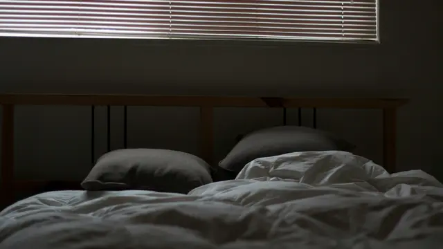 Suasana kamar yang nyaman dapat membuat tidur lebih cepat dan lelap