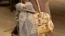 Koleksi musim ini juga menunjukkan kembalinya tas Brooklyn dan Empire, kini dengan proporsi yang lebih playful dan compact. Ketiga tas ini dibuat dengan metode vegetable tanned, yang diproses dalam metode terbaru dinamakan Loved Leather, menggunakan bahan shearling, serta menampilkan beberapa hiasan grafiti yang dibuat dengan tangan. Di saat beberapa tas hadir dengan warna klasik Coach seperti toffee, chestnut, dan maple, tas Bleecker Bucket Bag kini hadir dalam model yang terinspirasi dari arsip Coach dengan tambahan warna yang mencolok.