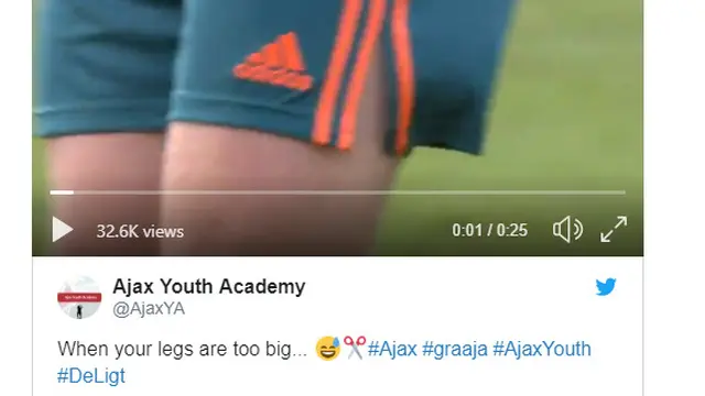 De Ligt gunting celana barunya.