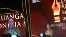 Apresiasi diberikan dalam beberapa kategori selain media massa terproduktif.Tampak dalam foto, Ketua Dewan Komisioner (DK) Otoritas Jasa Keuangan (OJK) Mahendra Siregar saat memberikan sambutan pada OJK Apresiasi Media Massa, Jakarta, Selasa (2/12/2025). (Liputan6.com/Helmi Fithriansyah)