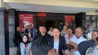 Pakar hukum Prof Dr Henry Indraguna memberikan keterangan pers dan mengapresiasi langkah Kantor Staf Presiden dalam mengawal kasus pembakaran rumah jurnalis Tribrata TV, Sampurna Pasaribu. Foto: liputan6.com/dok.pribadi