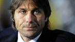 Antonio Conte baru saja resmi ditunjuk menjadi pelatih Tottenham Hotspur menggantikan Nuno Santo. Ia memang dikenal sebagai pelatih yang sangat disiplin, tak terkecuali soal makanan. Conte mencoret saus tomat, mayones, dan sandwich dari daftar menu makanan The Lilywhites. (AFP/Damien Meyer)