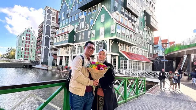 Potret Hendy Setiono Bareng Istri yang Sering ke Luar Negeri/Instagram @hendysetiono