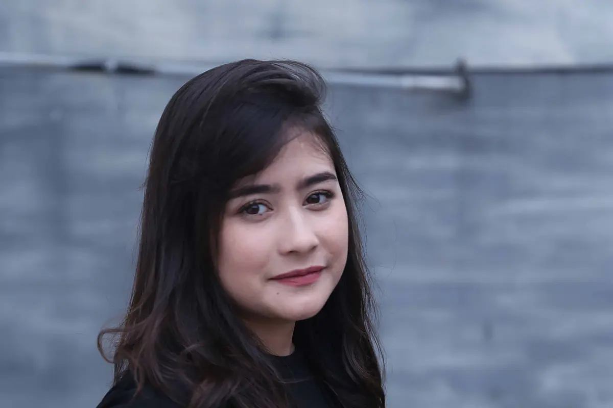 Prilly Latuconsina