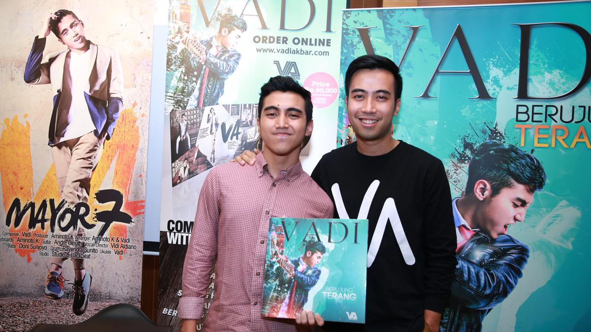 Vidi Aldiano Produseri Adiknya Lempar Album Solo - Entertainment Fimela.com