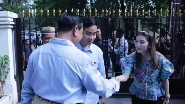 Selvi Ananda dampingi Gibran (Instagram/selvie_ananda_)