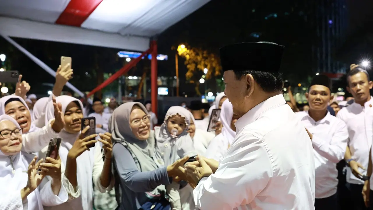 Prabowo Disambut Warga Kota Medan