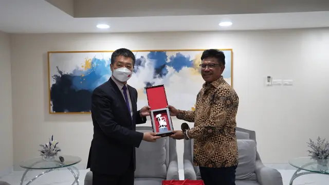 Menkominfo Johnny G Plate dan Dubes China Untuk Indonesia Lu Kang.