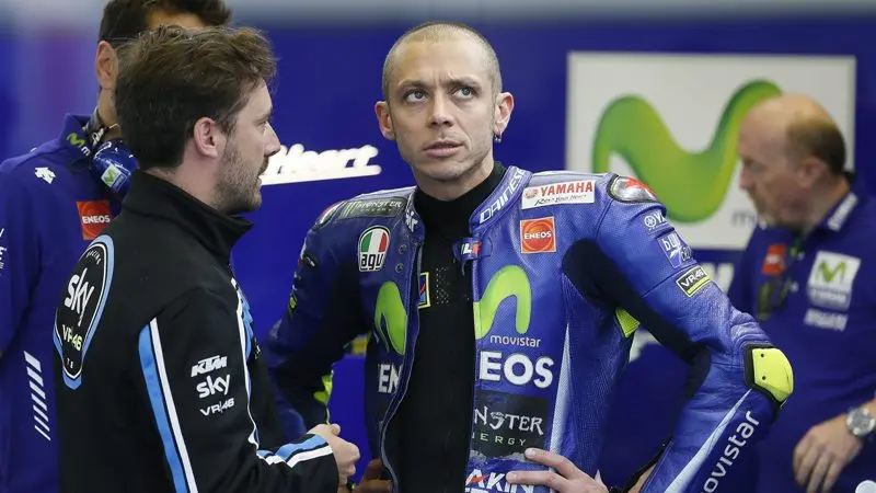 Pembalap Movistar Yamaha, Valentino Rossi, cemas melihat kinerja Honda pada MotoGP Spanyol di Sirkuit Jerez. 