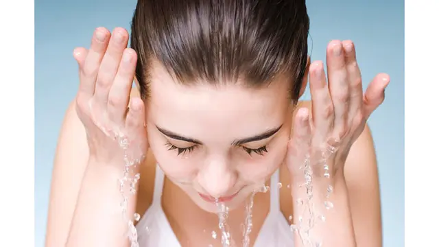 Kesalahan yang Sering Terjadi Saat Mencuci Muka