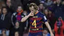 Pemain Barcelona, Ivan Rakitic mencetak satu gol saat Barcelona menaklukan Celta Vigo pada pekan ke-24 La Liga Spanyol di Stadion Camp Nou, Barcelona. (AFP / Lluis Gene)