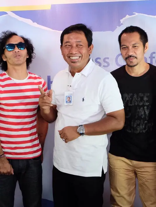 Direktur Bank BTN Sis Apik Wijayanto mengatakan di markas Slank, Jakarta, Senin (15/02/2016), menurut rencana, acara ini dihadiri Presiden Joko Widodo dan beberapa menteri. (Dezmond Manullang/Bintang.com)