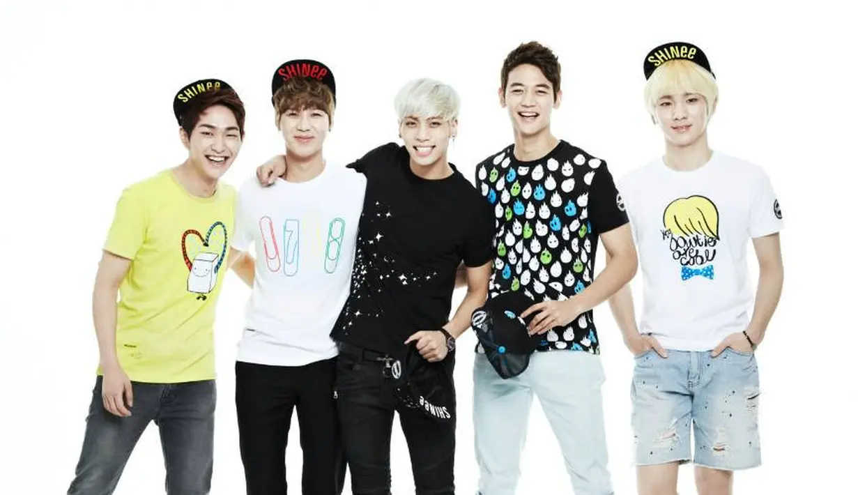 "Semua personel sudah bekerja keras untuk konser ini. Kami mungkin kurang dalam beberapa aspek, tapi kami akan berusaha sampai akhir," lanjutnya. (Foto: Allkpop.com)