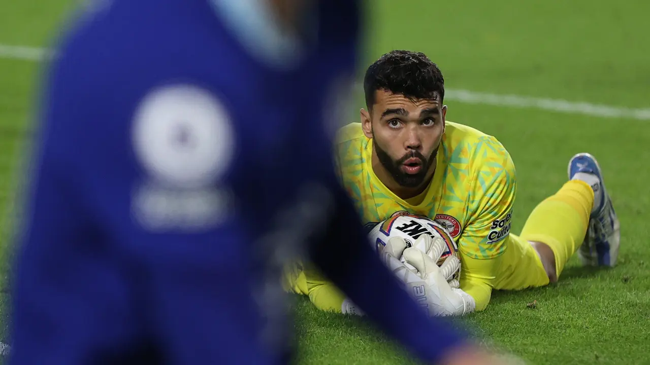 Arsenal Datangkan David Raya dari Brentford