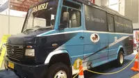 Bus Mercedes-Benz Vario milik DAMRI jadi salah satu bus klasik yang dipamerkan di Indonesia Classic N Unique Bus 2018 (Yurike/Liputan6.com)