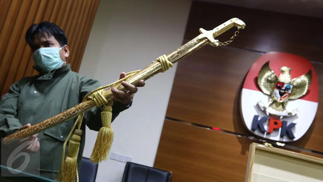 KPK terima laporan pemberian hadiah dari Raja Salman untuk pejabat negara.