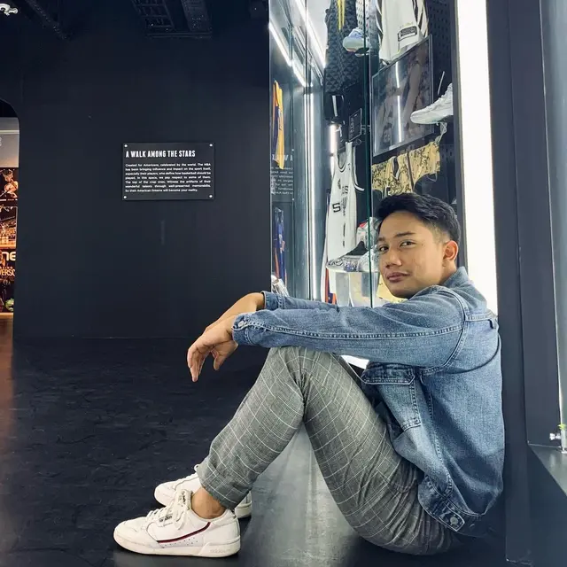 Emmeril Kahn Mumtadz alias Eril anak Ridwan Kamil (https://www.instagram.com/p/CeTPgqZl2cK/)