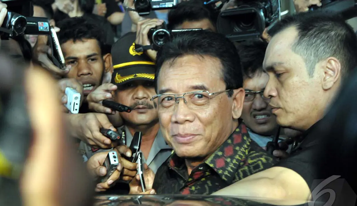 Djoko Suyanto membantah pernah menerima sesuatu berupa uang atau barang dari Jero Wacik,  Jakarta, Selasa (16/9/2014) (Liputan6.com/Panji Diksana)