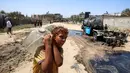 Lonjakan korban di Gaza terjadi saat perundingan tentang kesepakatan gencatan senjata dan pembebasan sandera terus berlanjut di Doha. Kementerian Kesehatan Palestina pada hari Kamis (10/7/2025) mengatakan setidaknya ada 57.762 warga Palestina telah tewas sepanjang perang Israel di Jalur Gaza sejak Oktober 2023. (Eyad BABA/AFP)