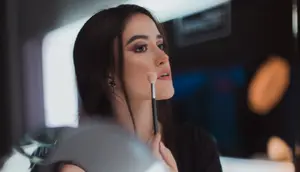 7 Cara agar Make Up Tidak Dempul dan Menyatu Sempurna dengan Kulit