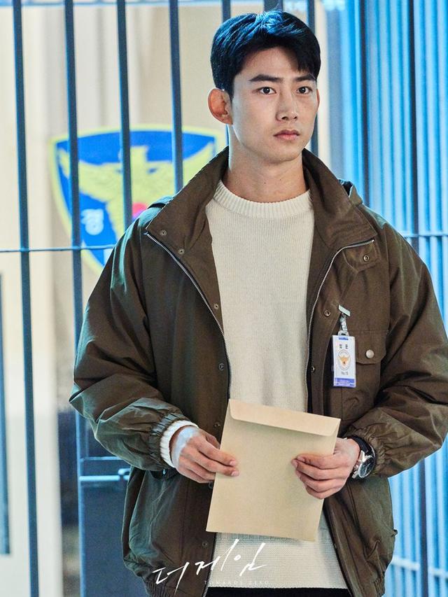Taecyeon 2PM dalam drama The Game: Towards Zero (MBC via Soompi)