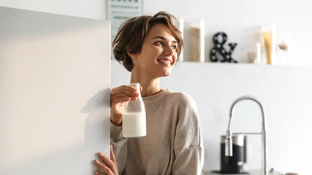 Berbagai Manfaat Minum Susu Bagi Tubuh, Bagus untuk Kesehatan dan Kecantikan Lho