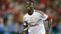 Gelandang Benfica Bersedia Pindah ke MU