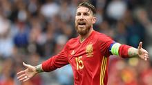 Sergio Ramos tak dipanggil ke Timnas Spanyol lantaran masih berjuang dengan pemulihan cedera yang dialami. Hingga hari ini, dirinya juga belum pernah tampil di klub barunya, Paris Saint-Germain. (AFP/Nicolas Tucat)
