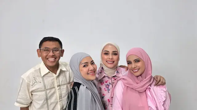 Meisya siregar makin memesona dengan hijab pastel. (credit:instagram.com/meisya__siregar)