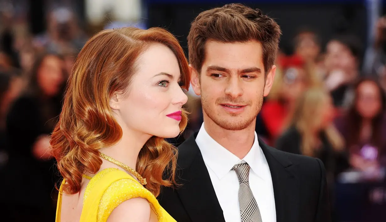 Para penggemar Emma Stone pasti diam-diam mengharapkan aktris La La Land ini kembali ke pelukan Andrew Garfield. (Vanity Fair)