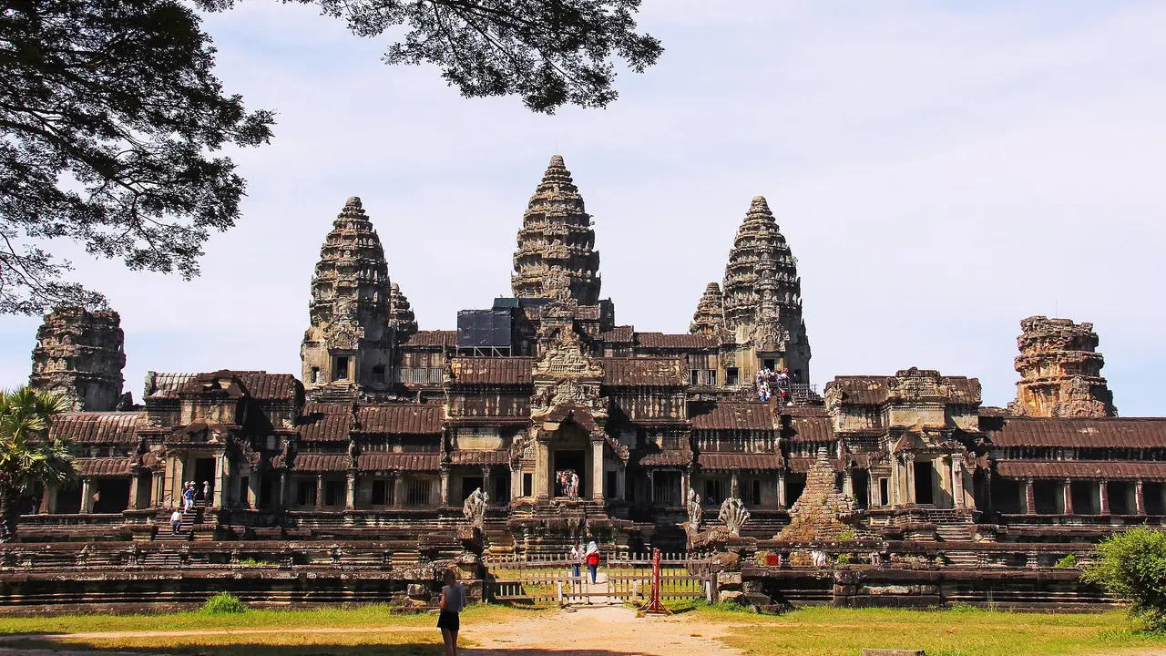 6 Wisata Candi Penuh Sejarah di Dunia, Ada dari Indonesia