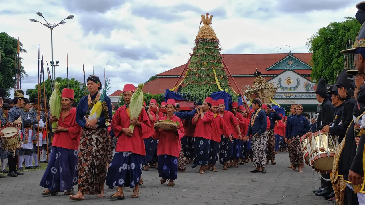 tradisi jawa