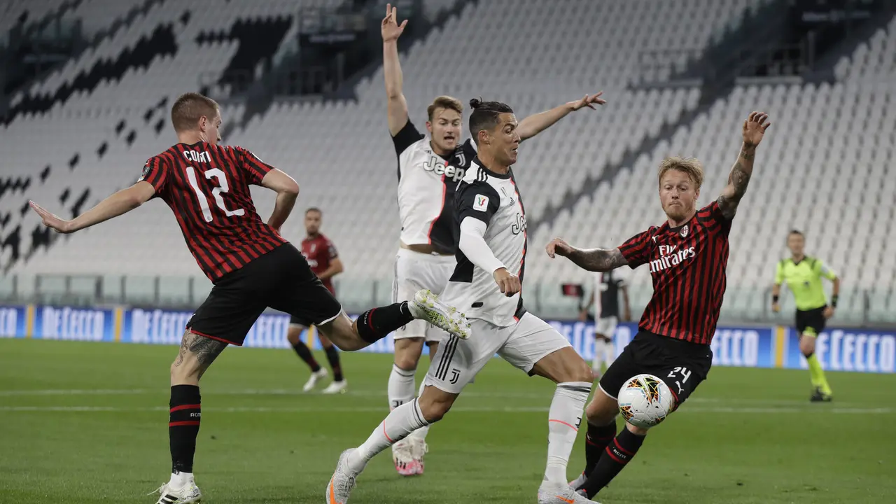 FOTO: Tahan Imbang AC Milan, Juventus Lolos ke Final Coppa Italia