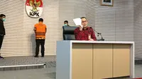 Kepala Bagian Pemberitaan (Kabag) KPK, Ali Fikri saat konferensi pers, Jumat (23/2) (Rahmat Baihaqi/Merdeka.com)