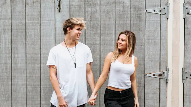 Ilustrasi Relationship Couple