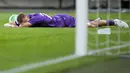 <p>Reaksi pemain Fiorentina Antonin Barak pada akhir pertandingan sepak bola final UEFA Europa Conference League antara Fiorentina melawan West Ham United di Eden Arena, Praha, Republik Ceko, Rabu (7/6/2023). (AP Photo/Petr David Josek)</p>