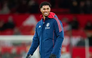 Michael Carrick Beri Sinyal Marcus Rashford Bertahan di Manchester United