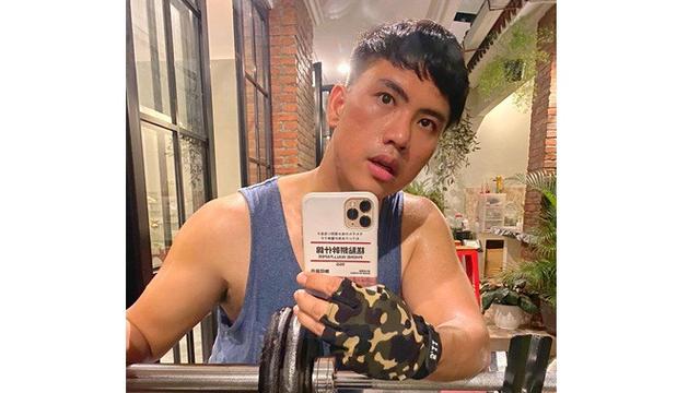 7 Potret Penampilan Terbaru Ricky Cuaca, Makin Tegap dan Bugar