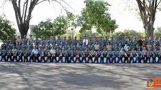 Citizen6, Surabaya: Selesai upacara dilanjutkan dengan foto bersama seluruh pejabat TNI dan Polri jajaran Garnisun Tetap III Surabaya. (Pengirim: Budi Abdillah).