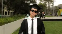 Iqbaal Ramadhan wisuda [Instagram/iqbaal.e)